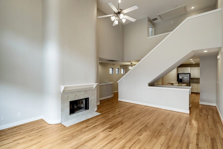 Property photo for 425 W 26th Street, Houston, TX