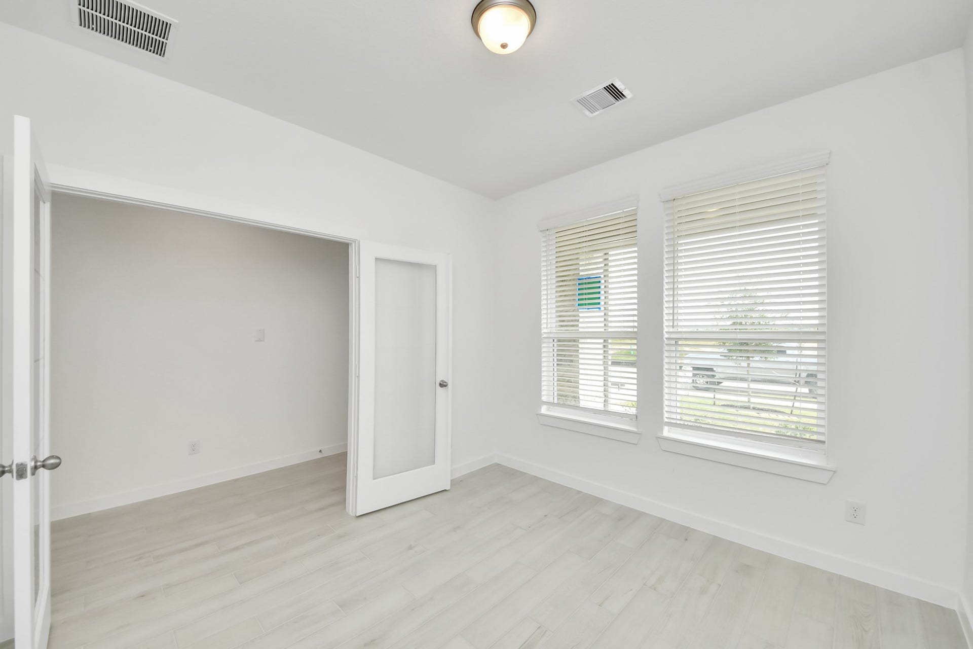 26351 Viva Drive, Magnolia, TX 77355 26351 Viva Drive, Magnolia, TX 77355