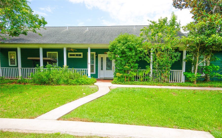 Property photo for 2902 Buffalo Run, San Leon, TX
