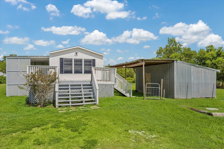 Property photo for 5806 S Highway 35, Alvin, TX