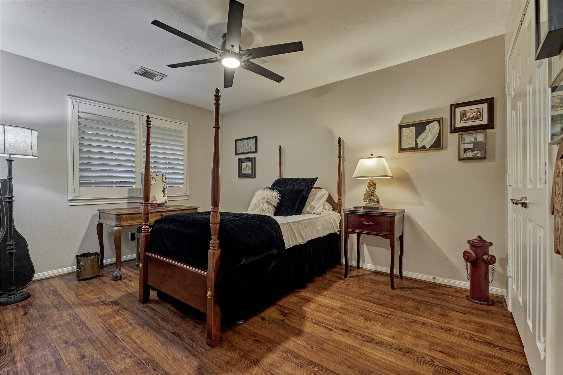 119 N Rambling Ridge Place, The Woodlands, TX 77385 119 N Rambling Ridge Place, The Woodlands, TX 77385