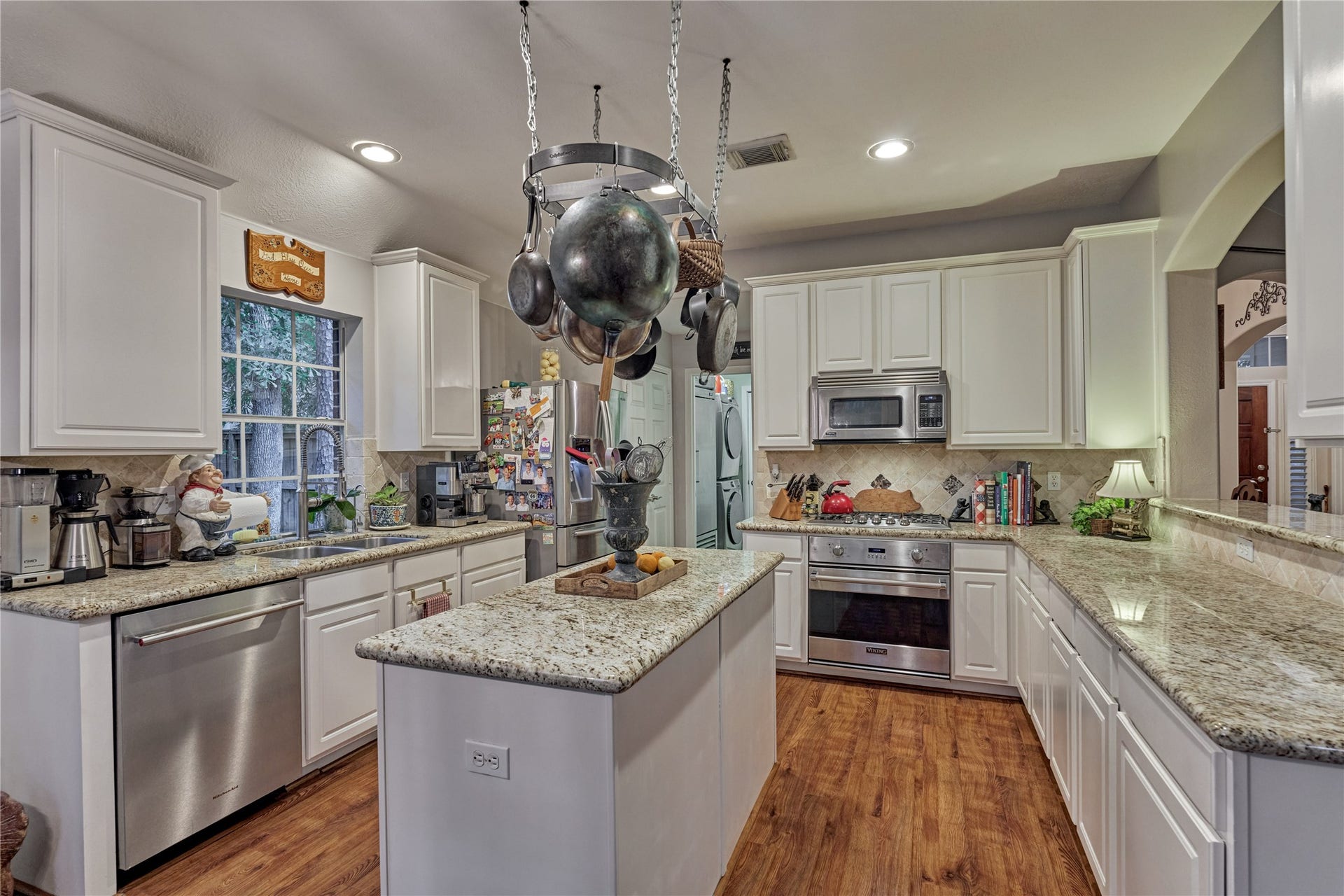 119 N Rambling Ridge Place, The Woodlands, TX 77385 119 N Rambling Ridge Place, The Woodlands, TX 77385