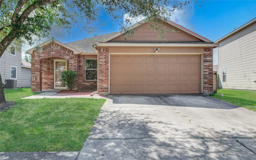 Property photo for 610 Kiley Drive, Houston, TX