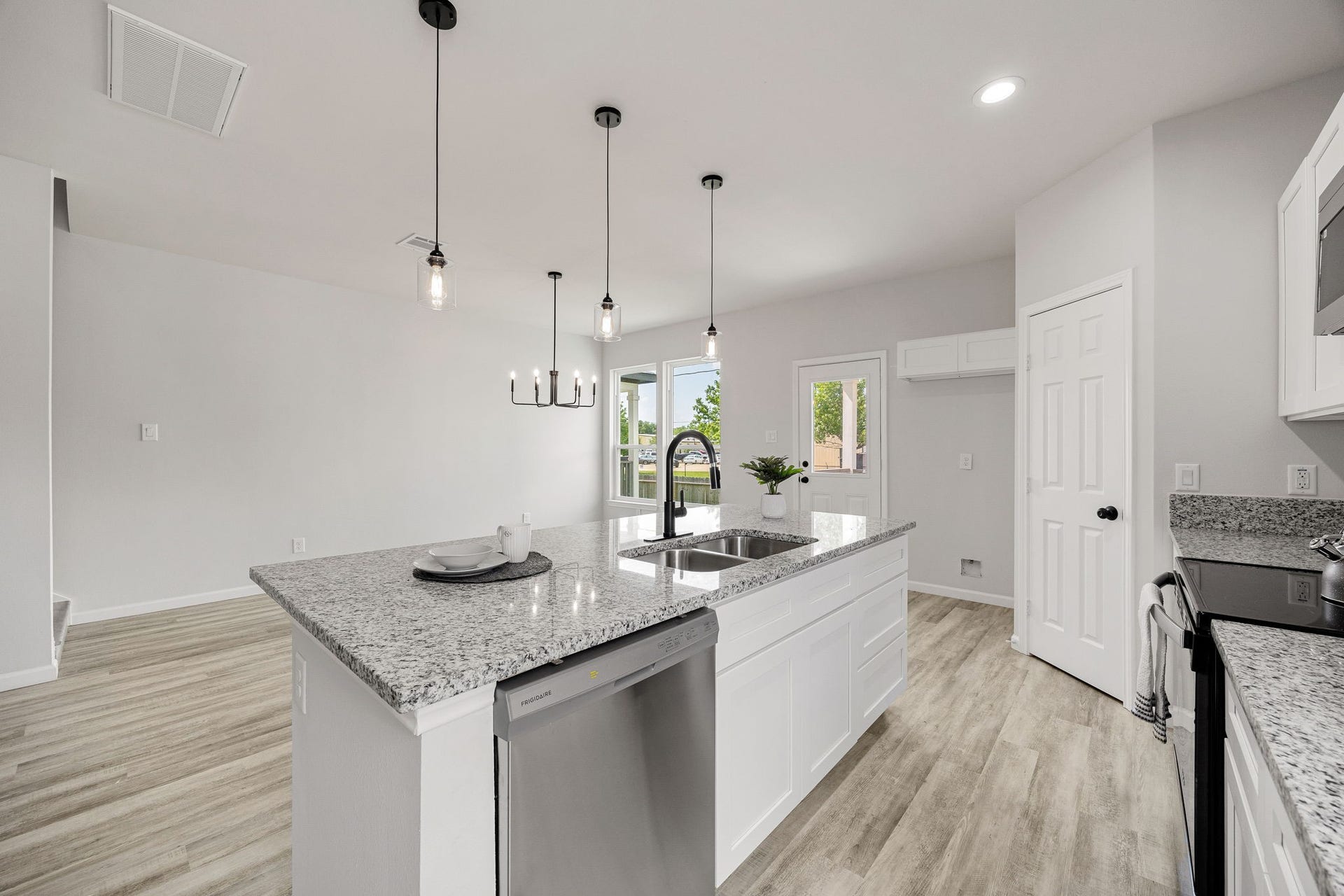 UNIT B- Kitchen