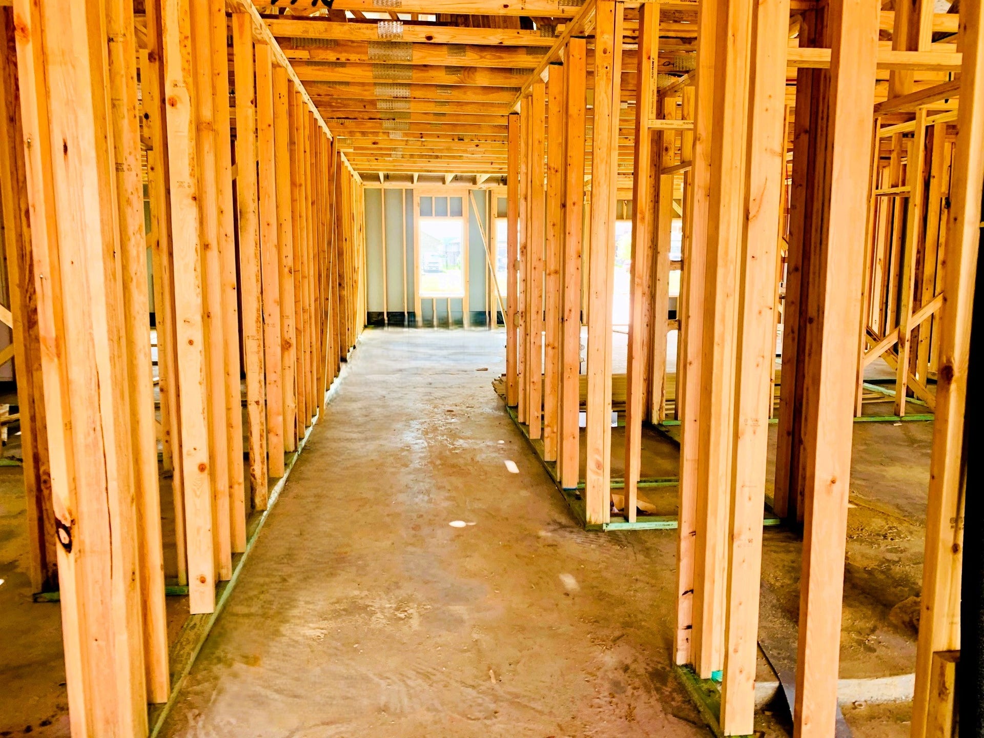 21532 Holbrook Drive, New Caney, TX 77357 Hallway