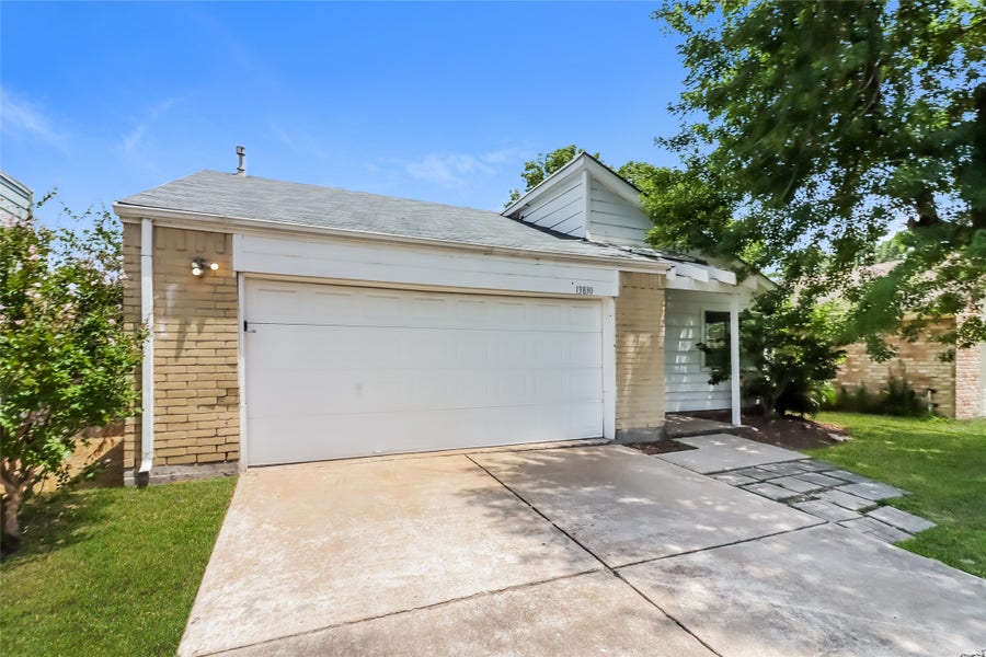 Property photo for 13830 Walnut Hollow Lane, Houston, TX