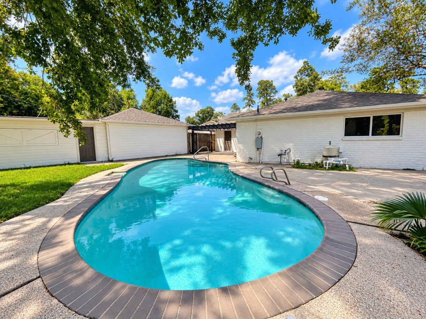 1738 Hollyberry Drive, Houston, TX 77073