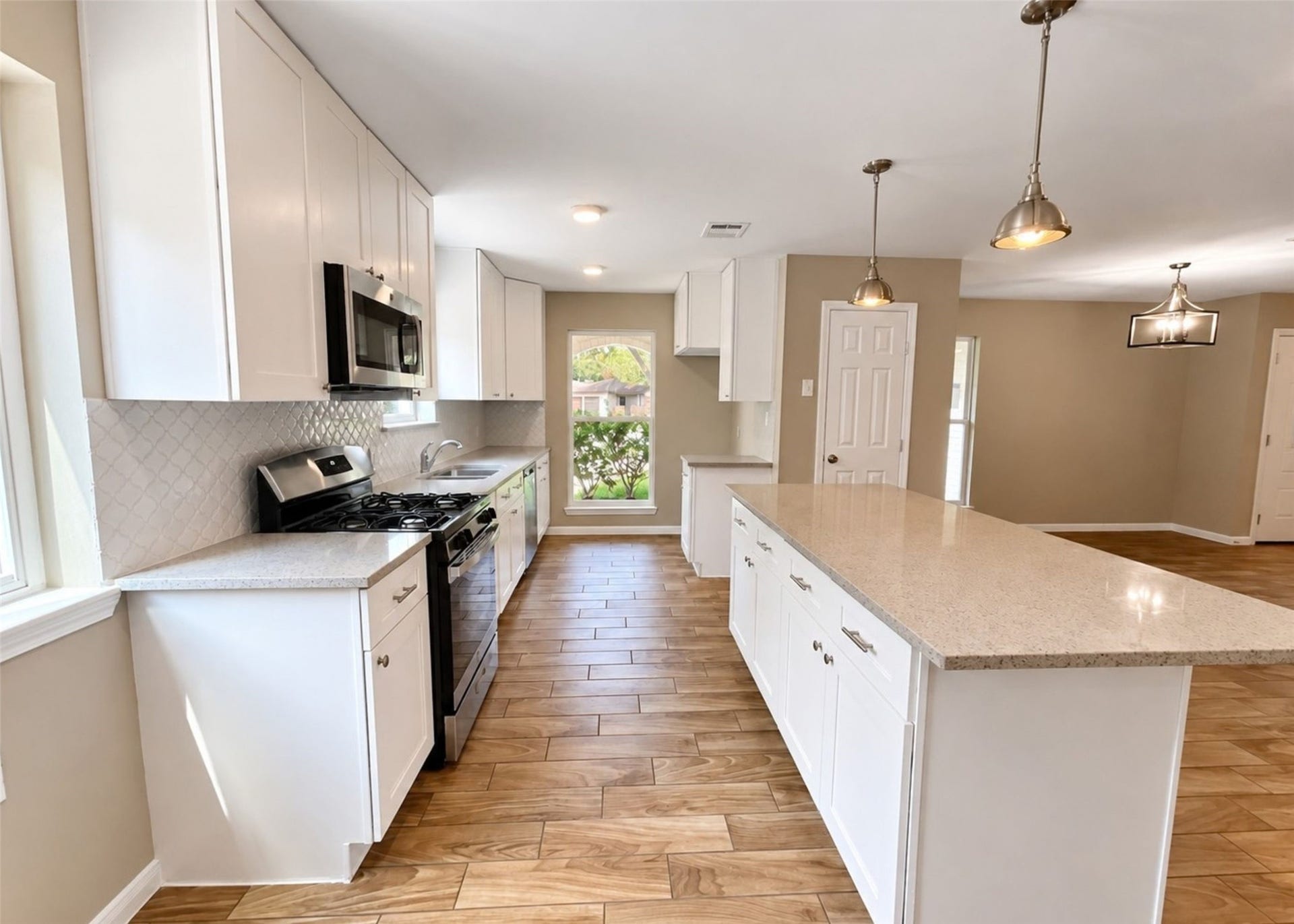 1738 Hollyberry Drive, Houston, TX 77073