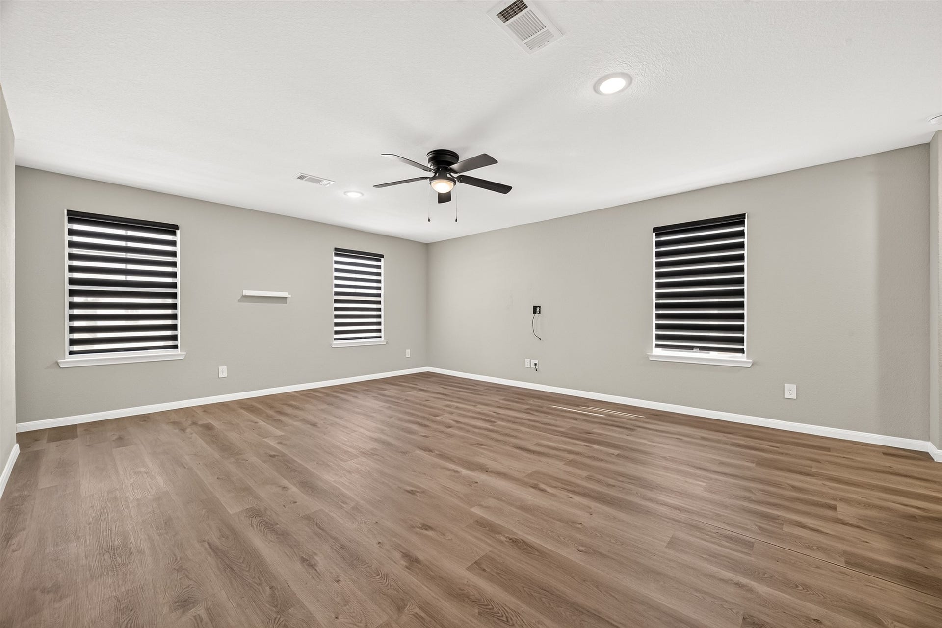23547 Wreham Street, Spring, TX 77373 23547 Wreham Street, Spring, TX 77373