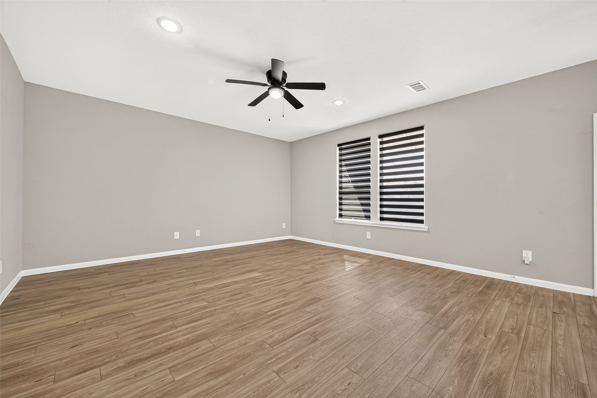 23547 Wreham Street, Spring, TX 77373 23547 Wreham Street, Spring, TX 77373