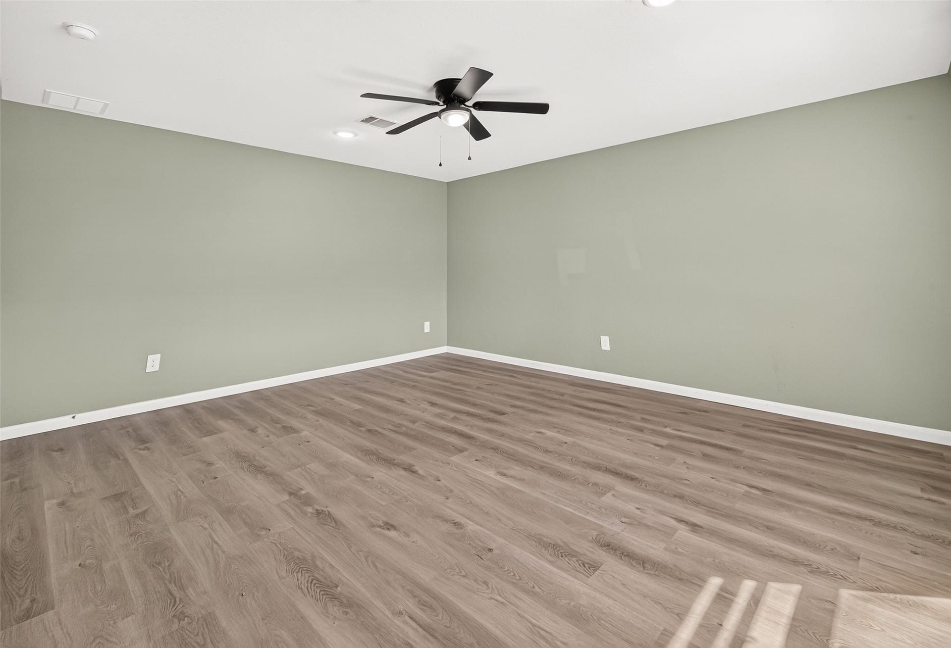 23547 Wreham Street, Spring, TX 77373 23547 Wreham Street, Spring, TX 77373