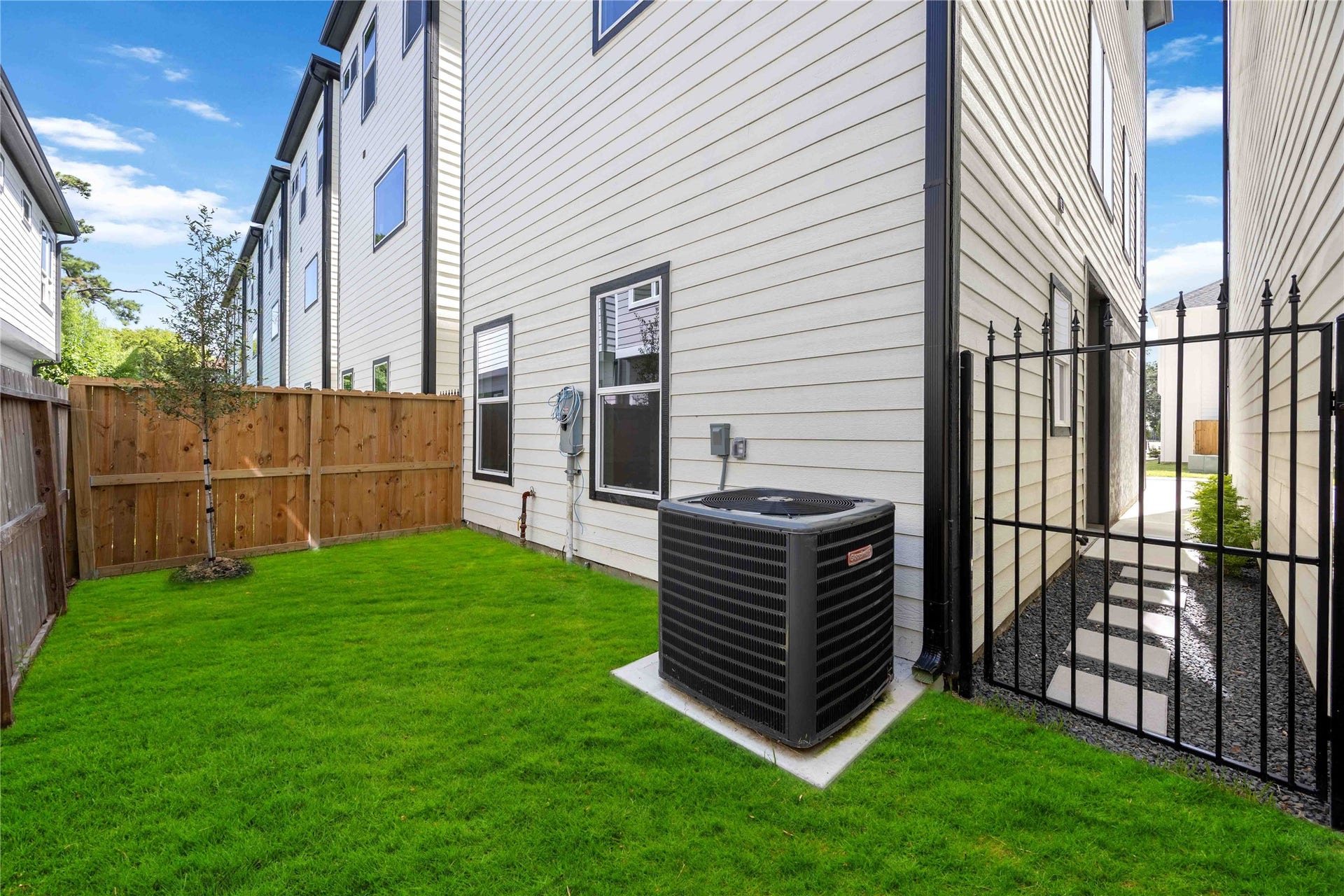 1941 Knoll Square Drive, Houston, TX 77080 1941 Knoll Square Drive, Houston, TX 77080