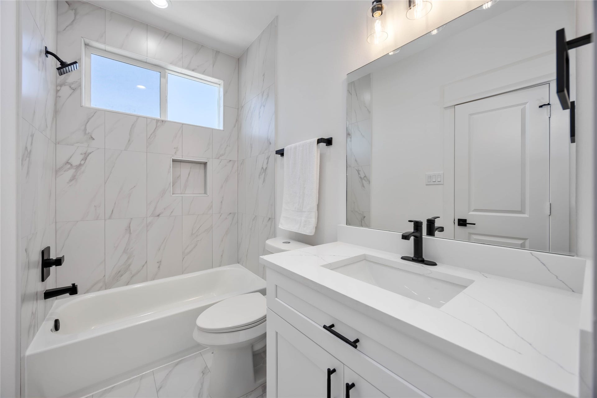 1941 Knoll Square Drive, Houston, TX 77080 1941 Knoll Square Drive, Houston, TX 77080