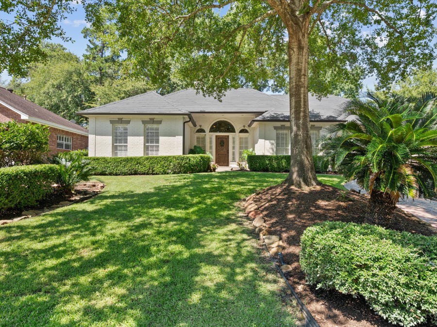 Property photo for 184 Springs Edge Drive, Conroe, TX