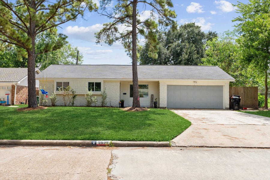 Property photo for 9639 Vogue Lane, Houston, TX