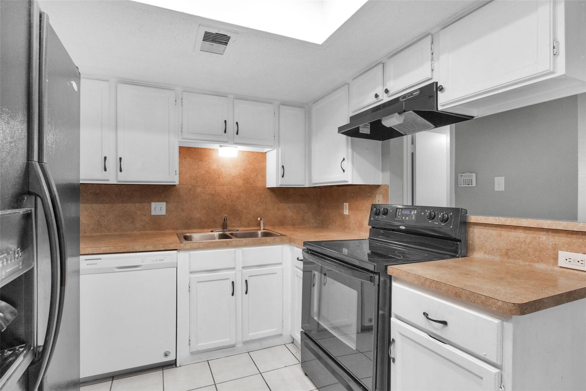 7003 Fox Knoll Lane, Humble, TX 77338 7003 Fox Knoll Lane, Humble, TX 77338