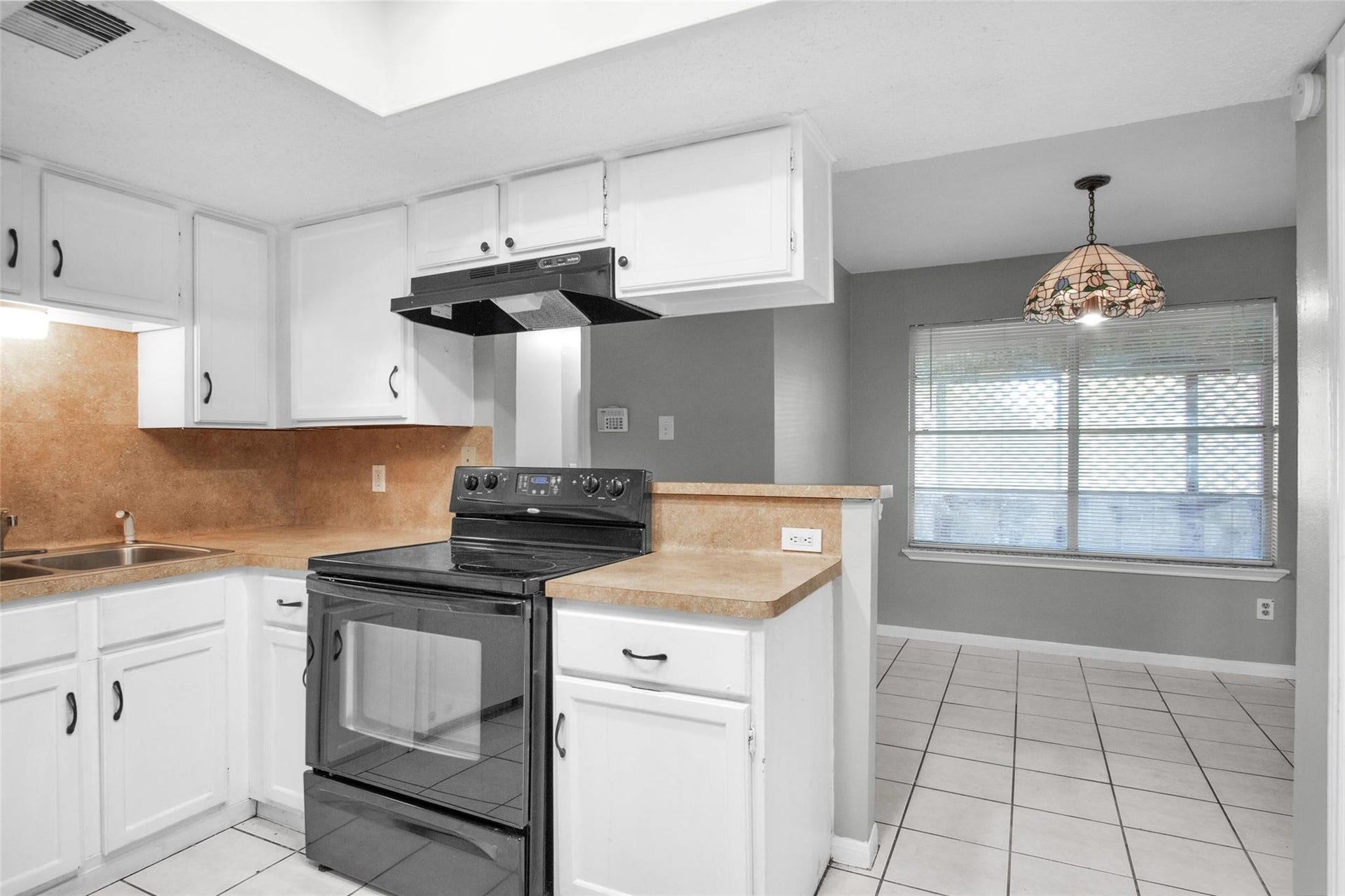7003 Fox Knoll Lane, Humble, TX 77338 7003 Fox Knoll Lane, Humble, TX 77338