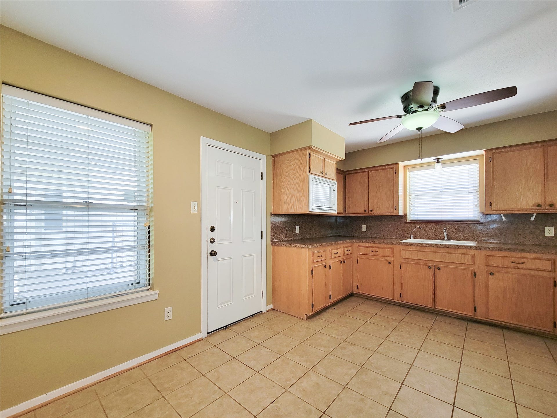 111 Azalea, Sugar Land, TX 77478 111 Azalea, Sugar Land, TX 77478
