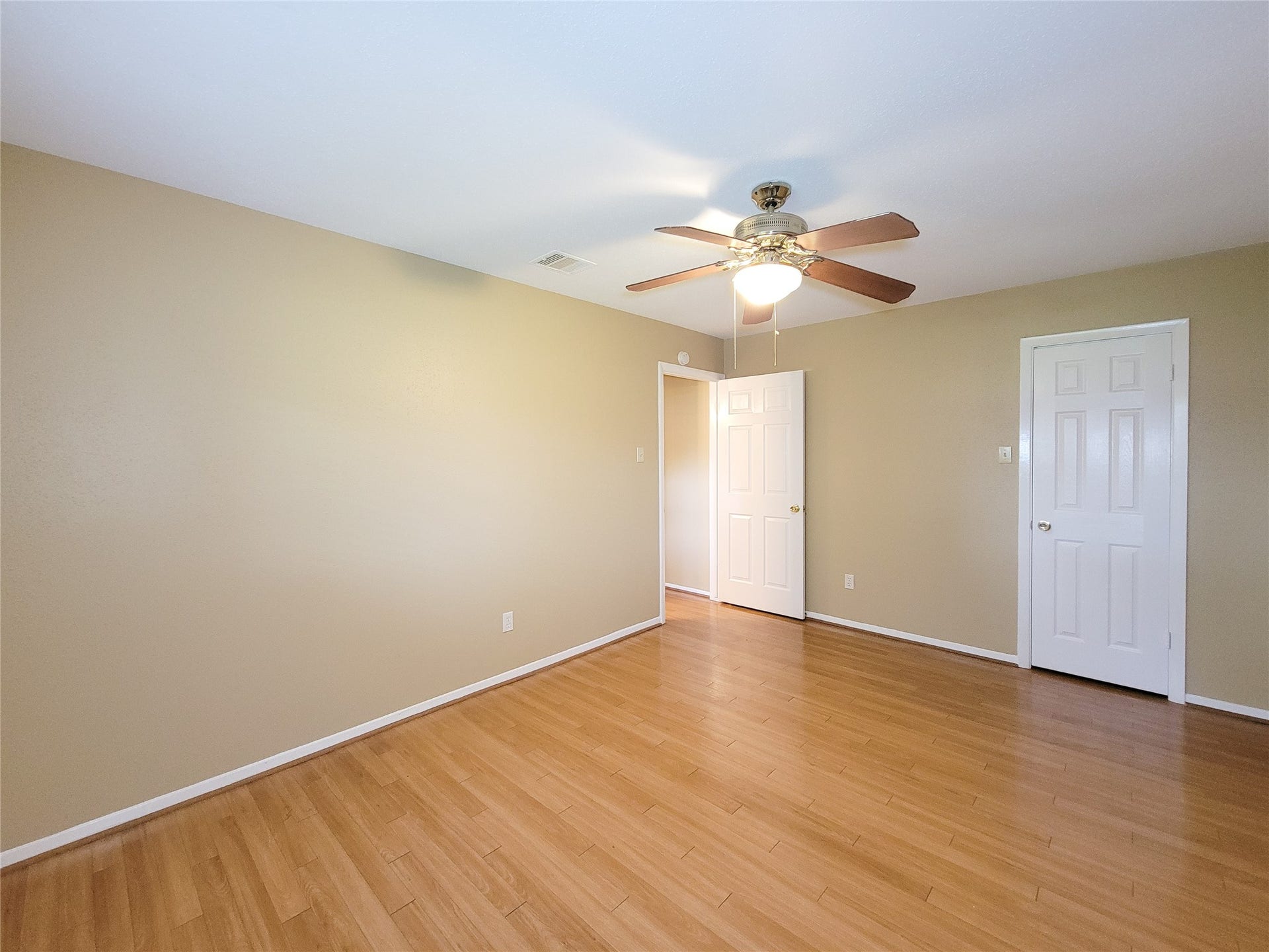 111 Azalea, Sugar Land, TX 77478 111 Azalea, Sugar Land, TX 77478