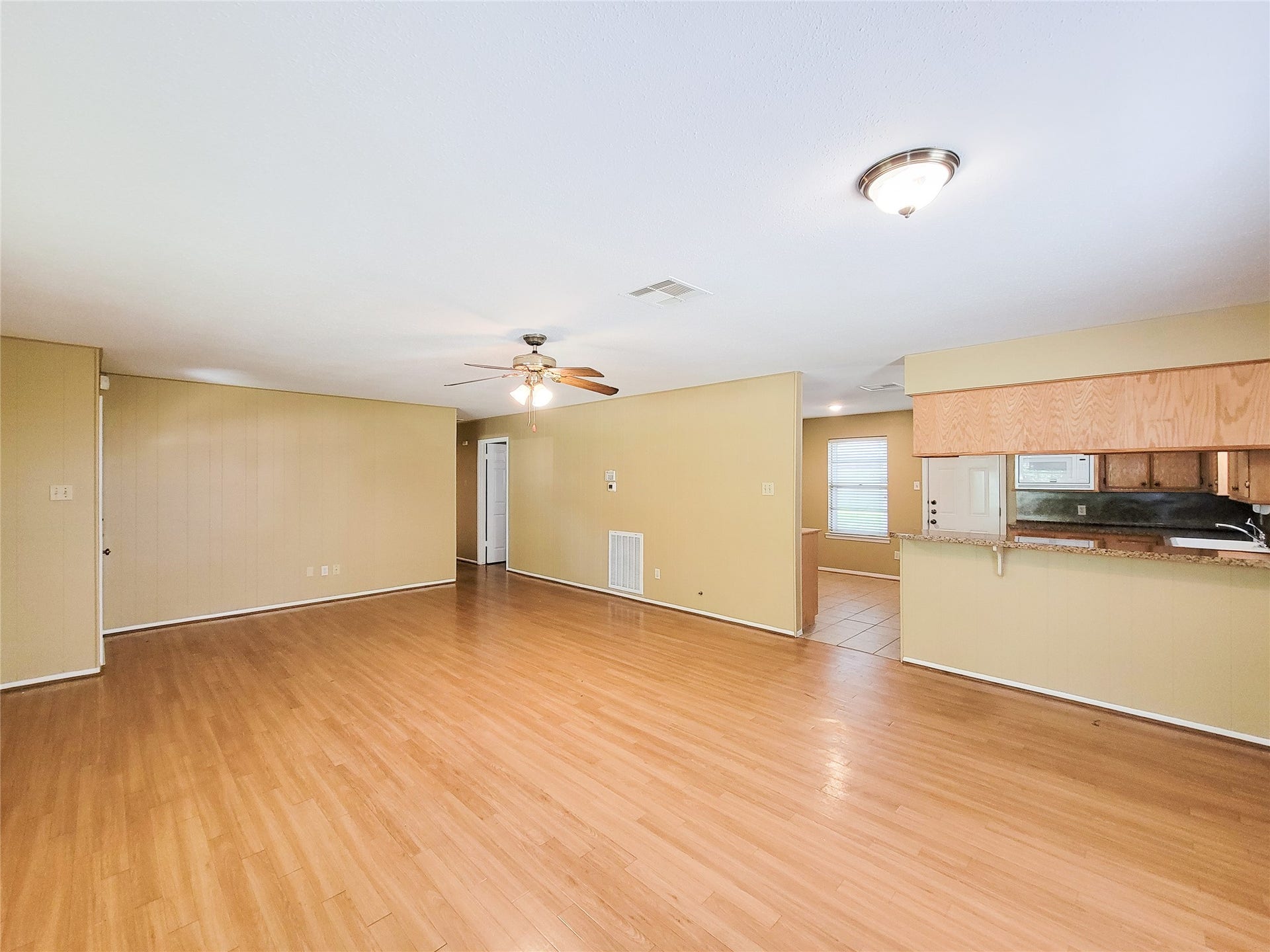 111 Azalea, Sugar Land, TX 77478 111 Azalea, Sugar Land, TX 77478