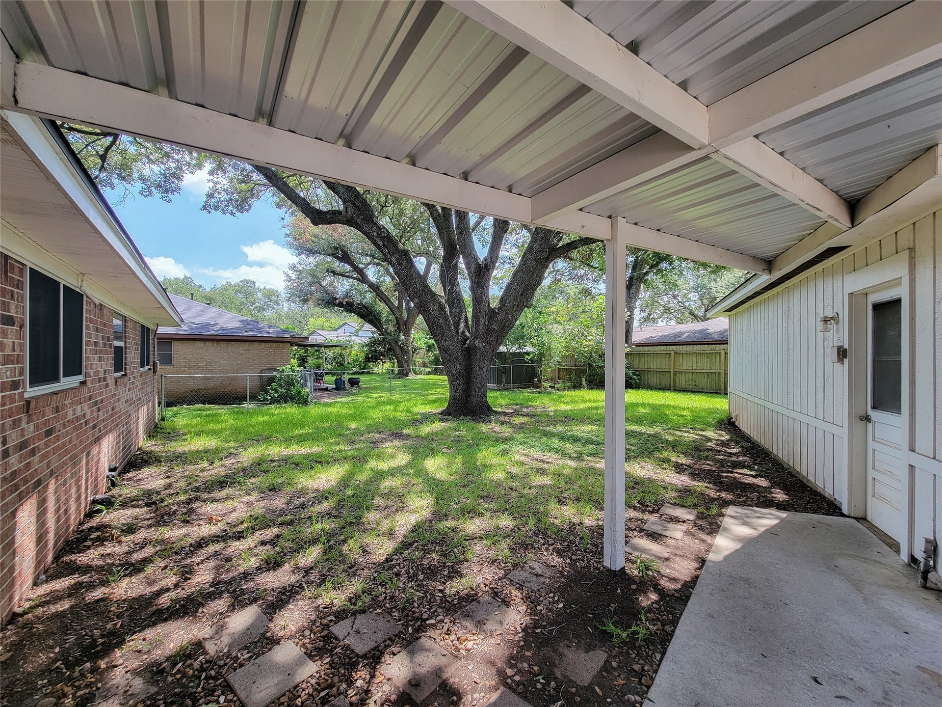 111 Azalea, Sugar Land, TX 77478 111 Azalea, Sugar Land, TX 77478