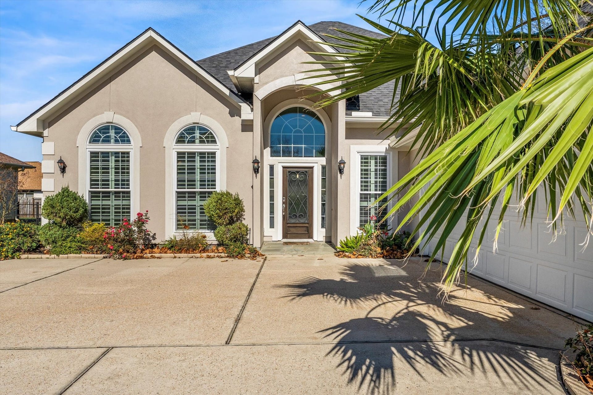 98 Victoria Drive W, Montgomery, TX 77356