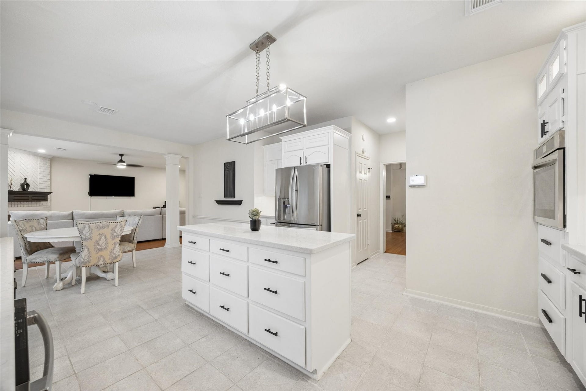 4419 Three Rivers Drive, Sugar Land, TX 77478 4419 Three Rivers Drive, Sugar Land, TX 77478