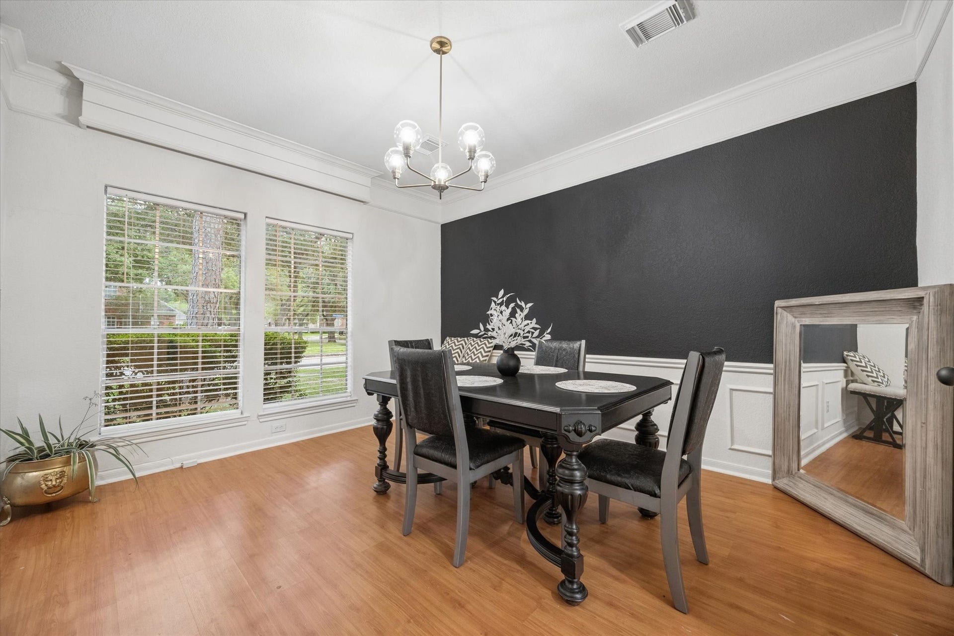 4419 Three Rivers Drive, Sugar Land, TX 77478 4419 Three Rivers Drive, Sugar Land, TX 77478
