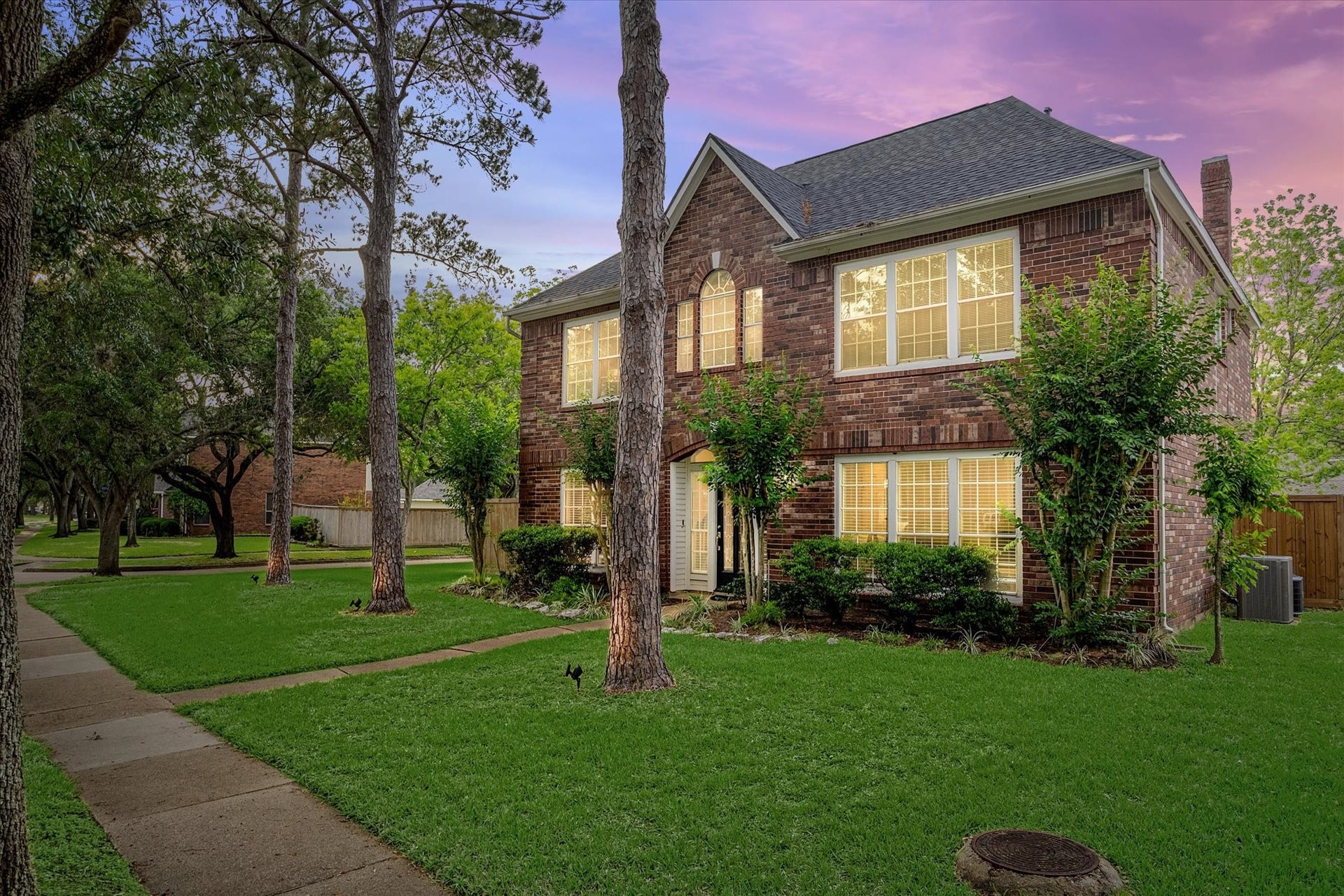 4419 Three Rivers Drive, Sugar Land, TX 77478 4419 Three Rivers Drive, Sugar Land, TX 77478