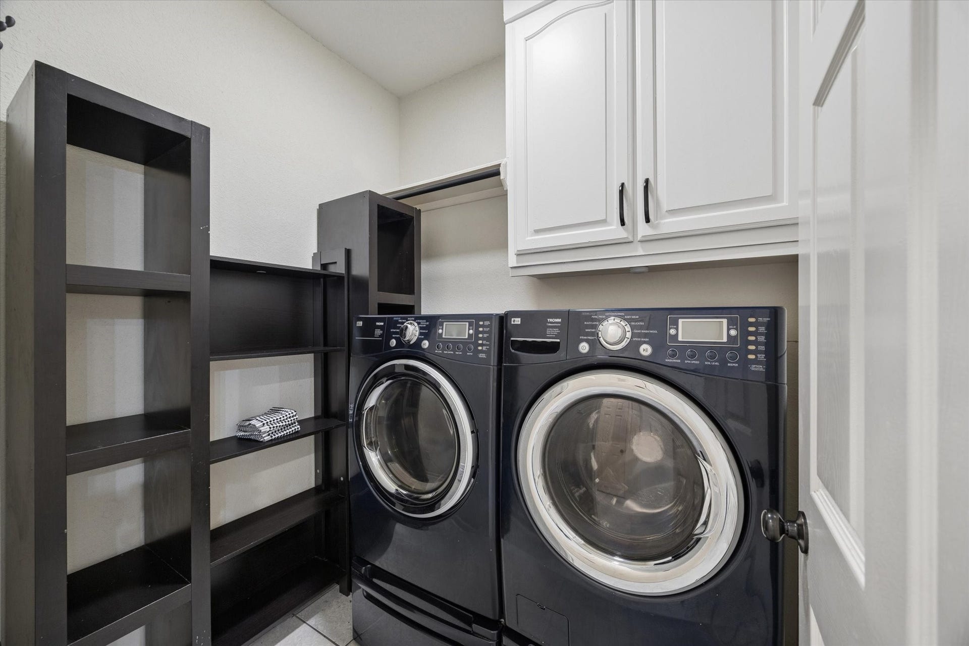 4419 Three Rivers Drive, Sugar Land, TX 77478 4419 Three Rivers Drive, Sugar Land, TX 77478