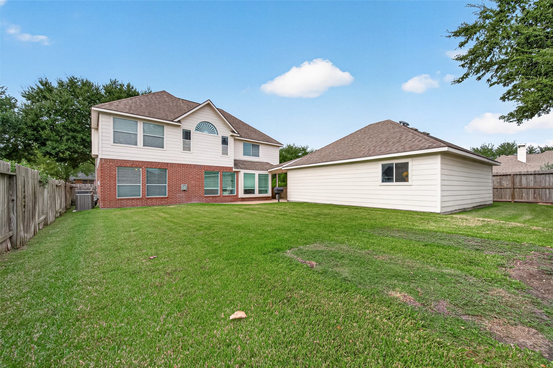Spacious yard perfect for outdoor activities and gatherings.