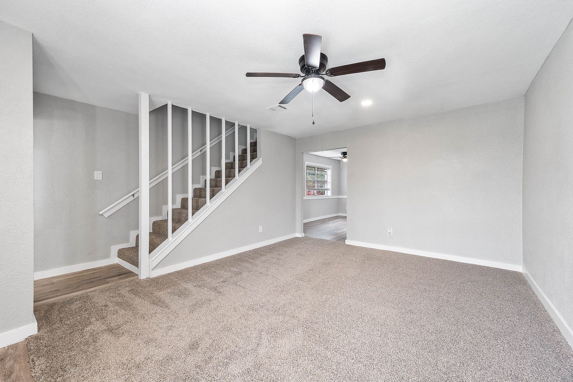 4618 W Orange Street, Pearland, TX 77581 4618 W Orange Street, Pearland, TX 77581