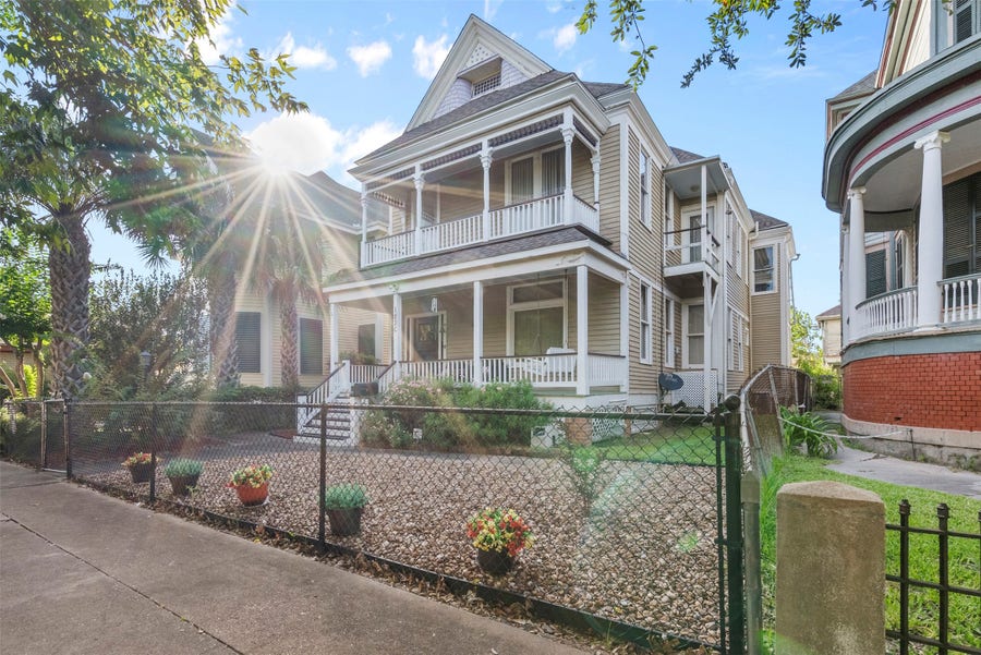 Property photo for 1820 Winnie Street, Galveston, TX