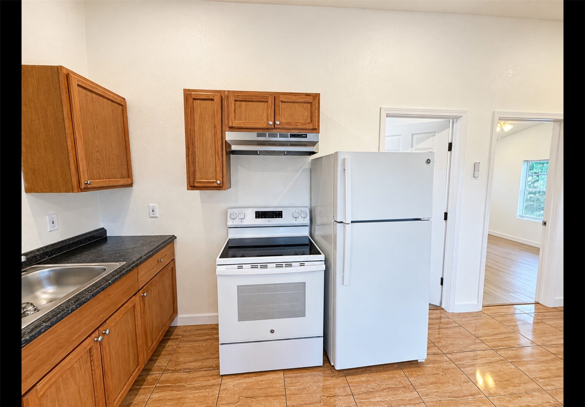712 E 32nd B Street E, Houston, TX 77022
