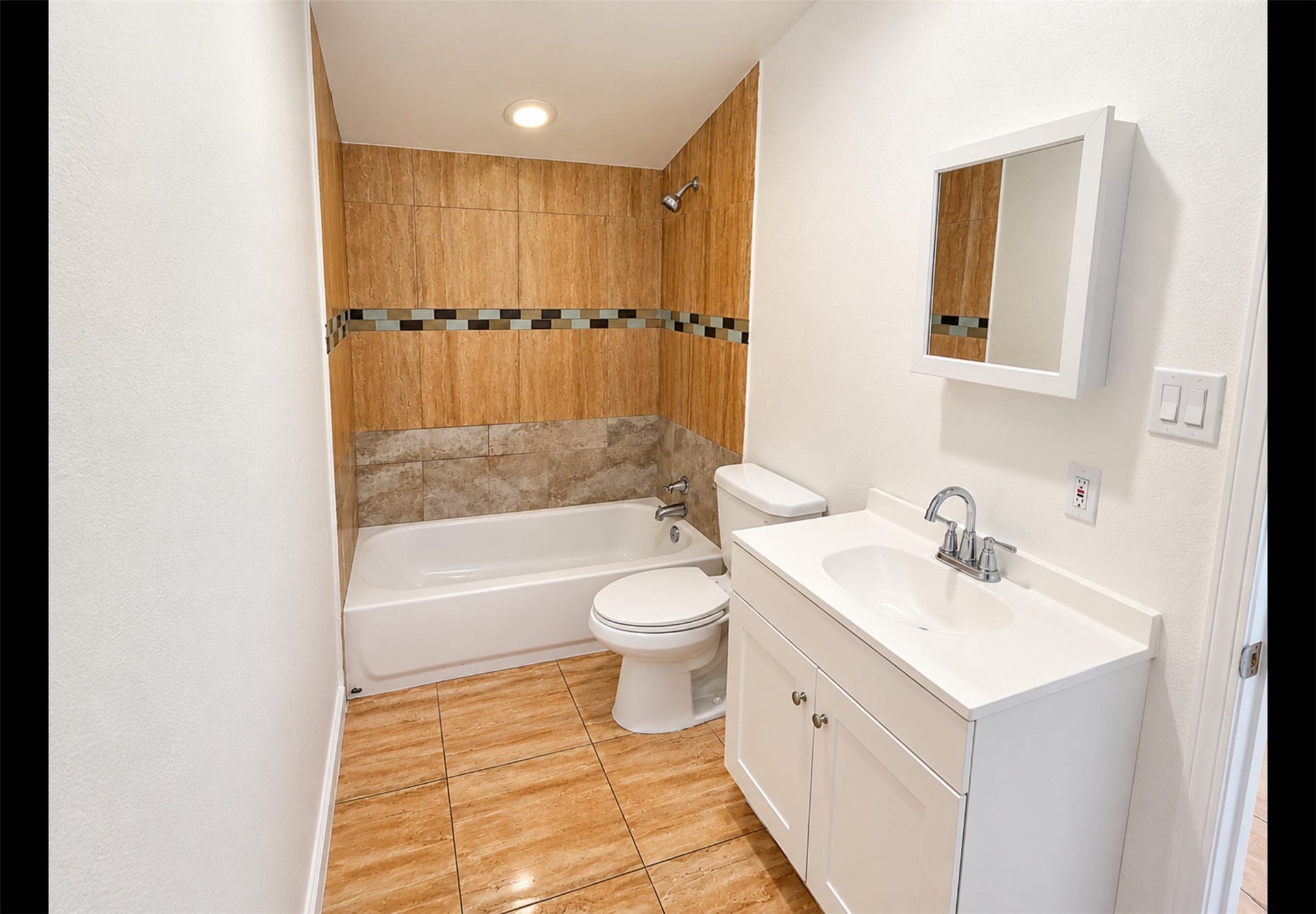 712 E 32nd B Street E, Houston, TX 77022