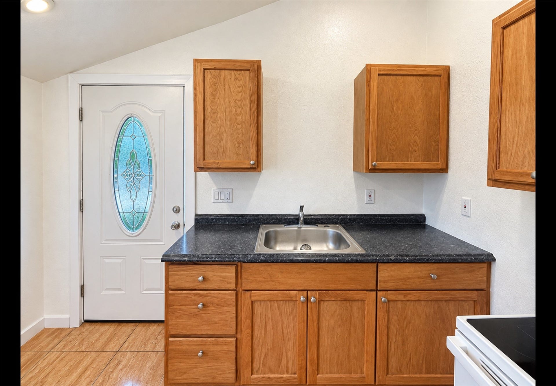 712 E 32nd B Street E, Houston, TX 77022
