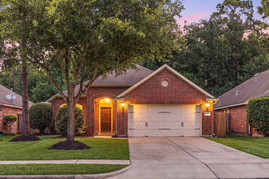 Property photo for 12827 Bridle Springs Lane, Houston, TX