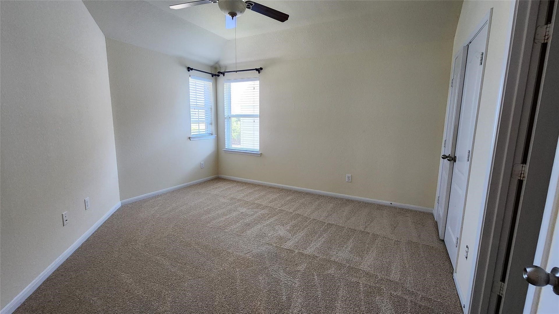 2318 Nashmor Drive, Sugar Land, TX 77479 2318 Nashmor Drive, Sugar Land, TX 77479