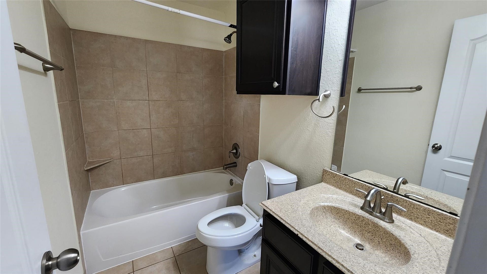 2318 Nashmor Drive, Sugar Land, TX 77479 2318 Nashmor Drive, Sugar Land, TX 77479