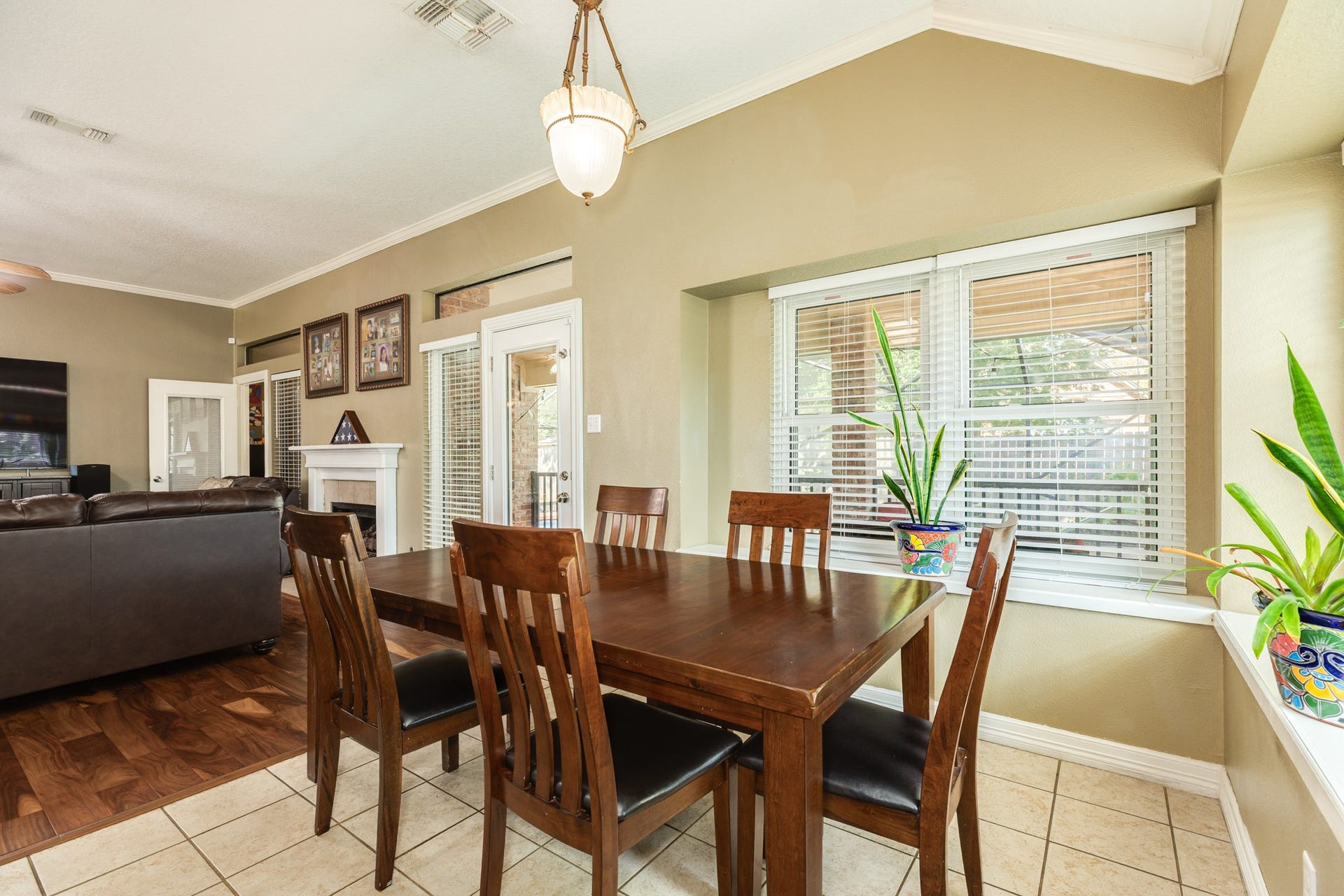57 Peppermint Court, Lake Jackson, TX 77566 57 Peppermint Court, Lake Jackson, TX 77566