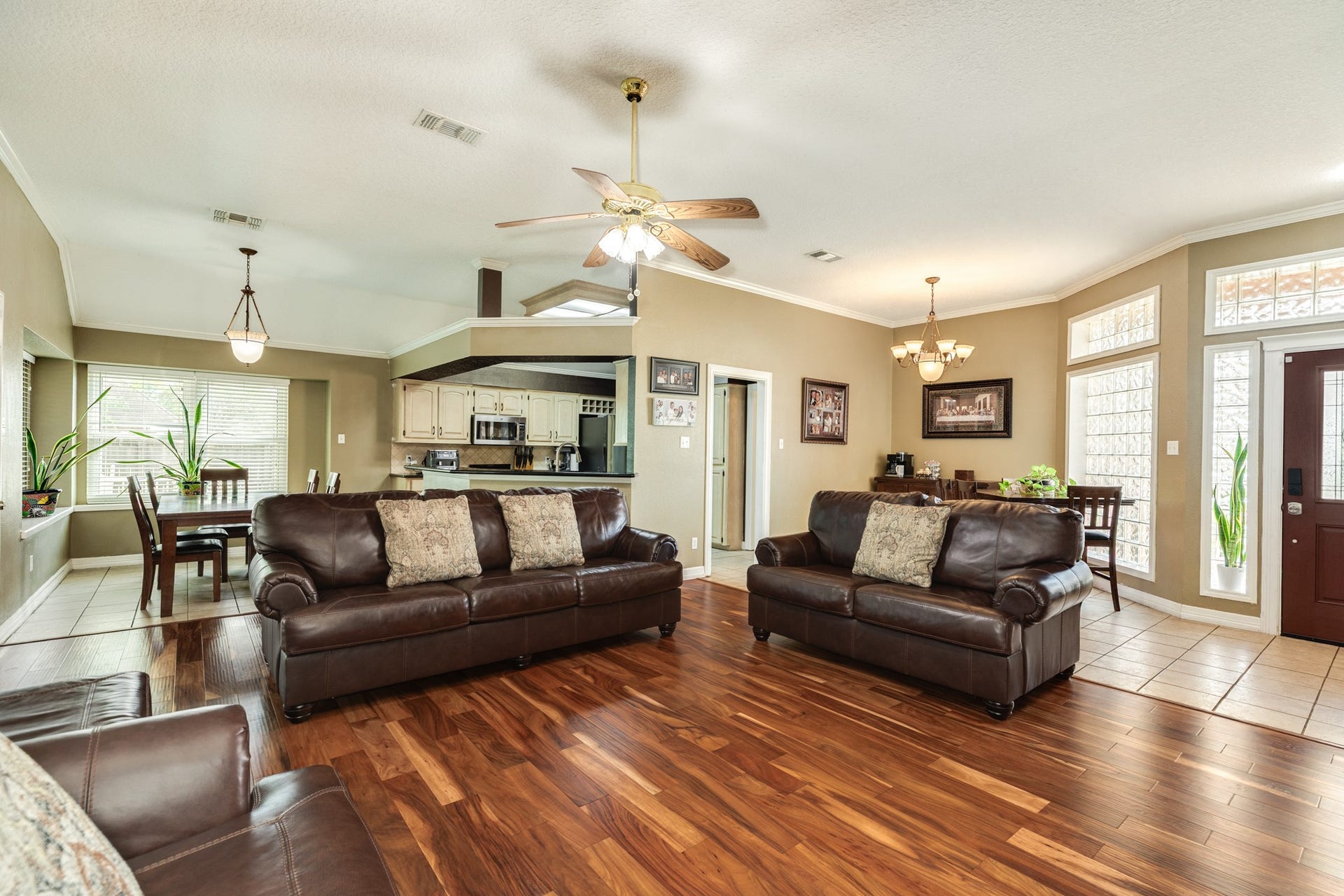 57 Peppermint Court, Lake Jackson, TX 77566 57 Peppermint Court, Lake Jackson, TX 77566