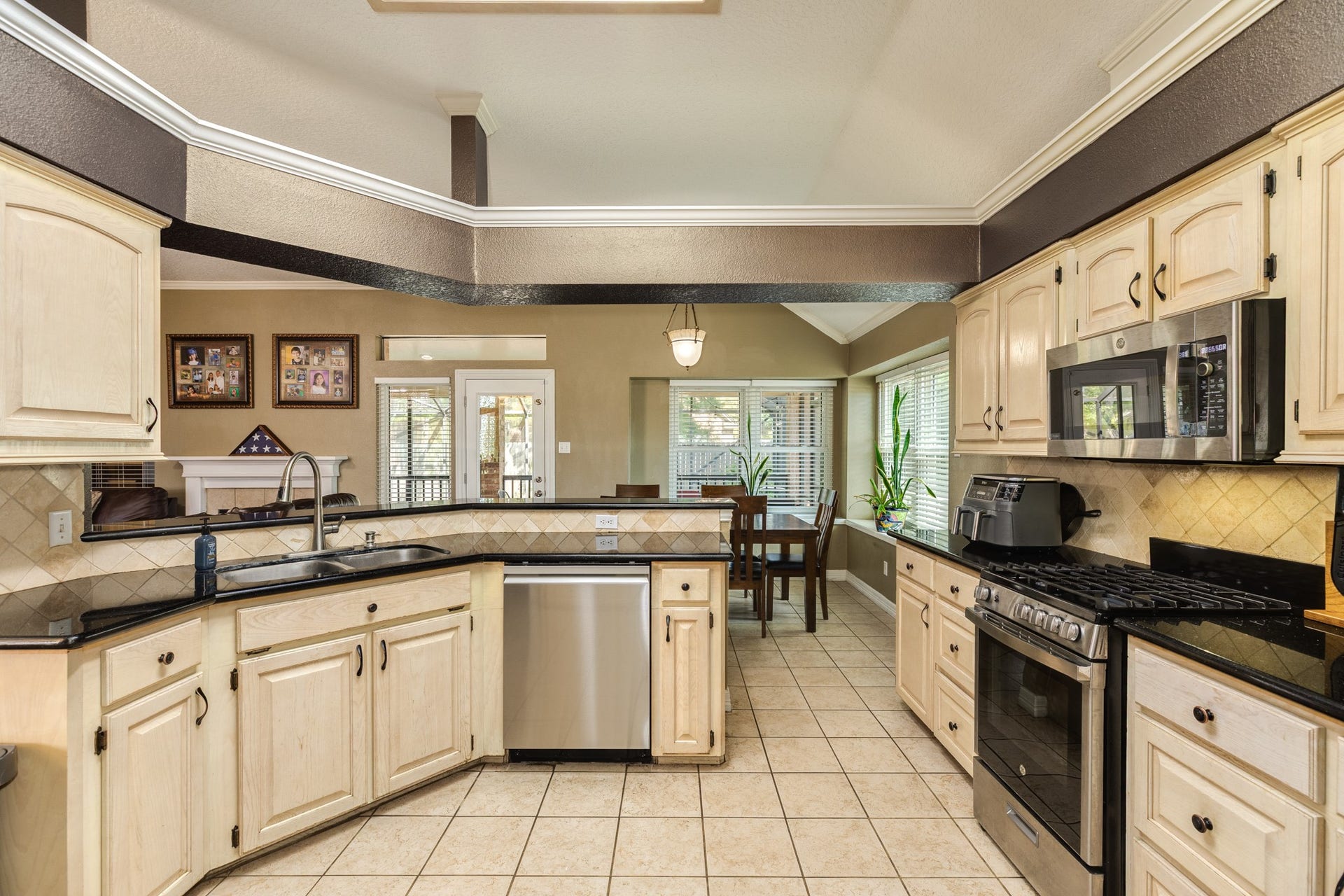 57 Peppermint Court, Lake Jackson, TX 77566 57 Peppermint Court, Lake Jackson, TX 77566