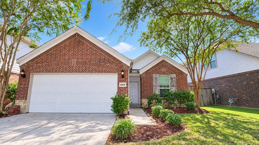Property photo for 6410 Burgess Heights Lane, Katy, TX