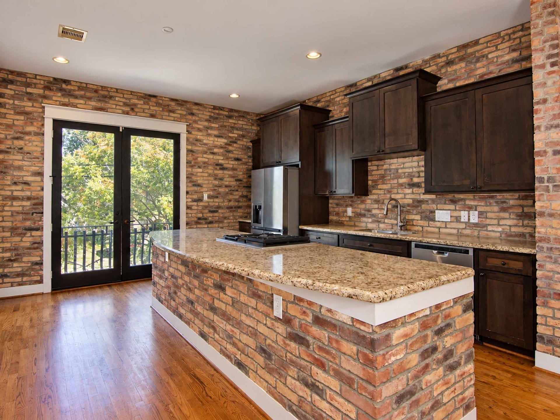 1716 Dunlavy Street, Houston, TX 77006 Balcony from kitchen off front of the house.
