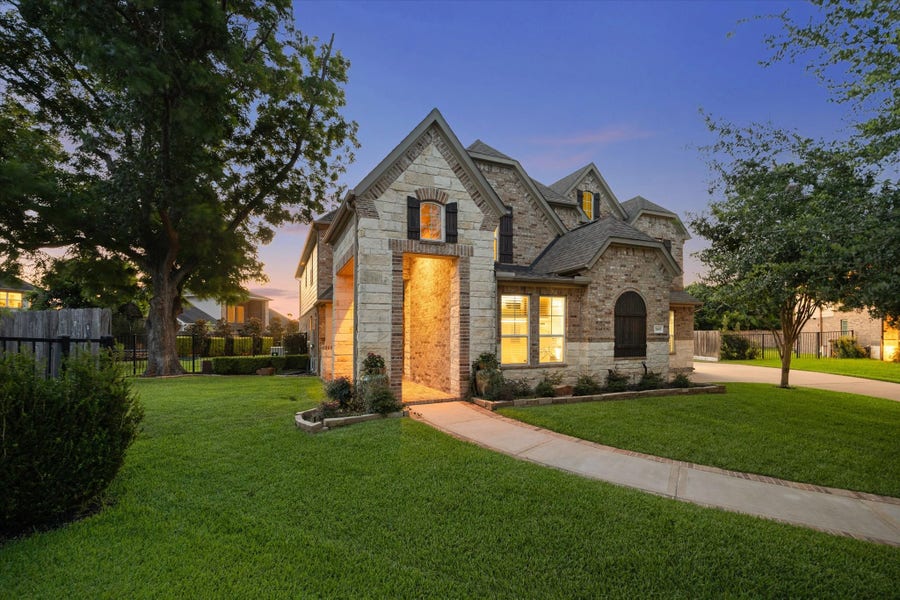 Property photo for 7603 Lost Pecan Way, Missouri City, TX