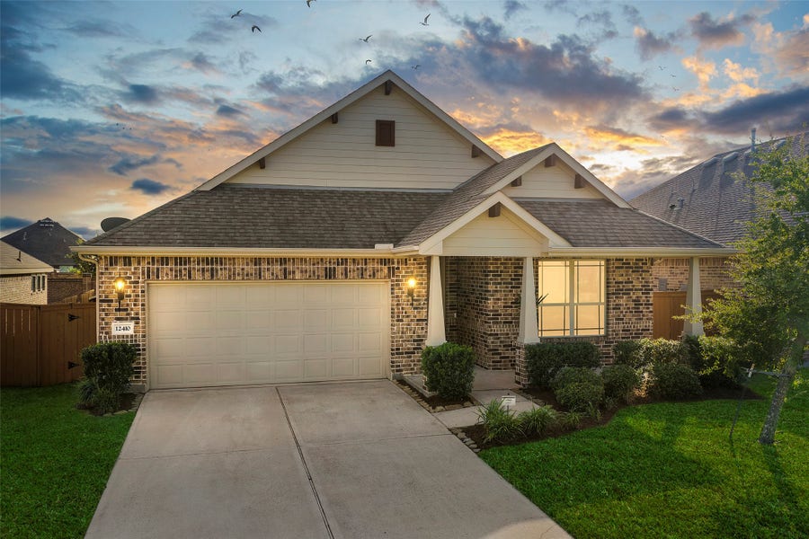 Property photo for 12410 Sabine Point Drive, Humble, TX