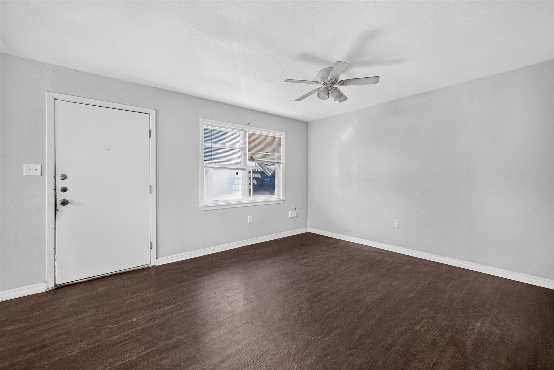 3501 Brewster, #10, Houston, TX 77026