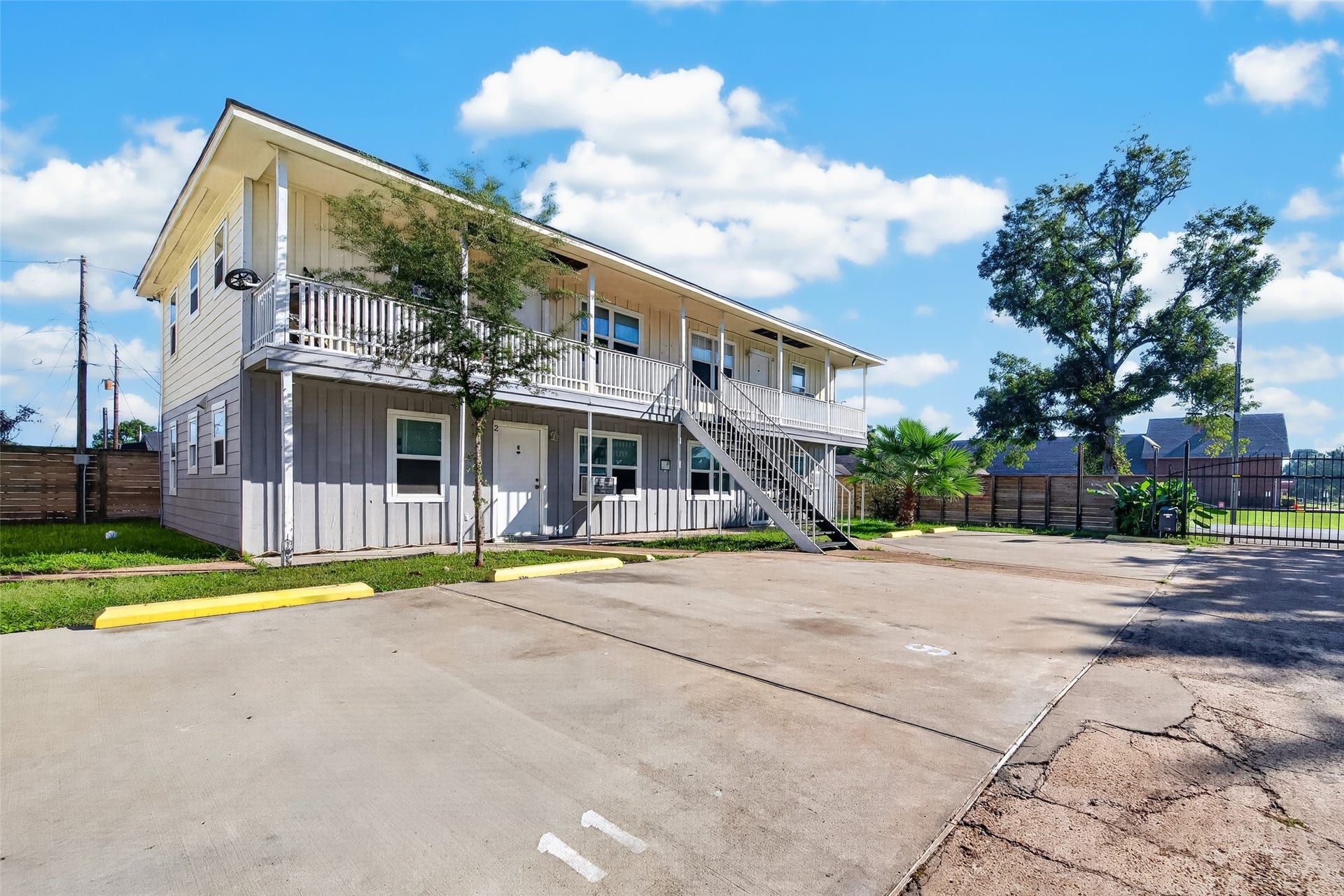 3501 Brewster, #10, Houston, TX 77026