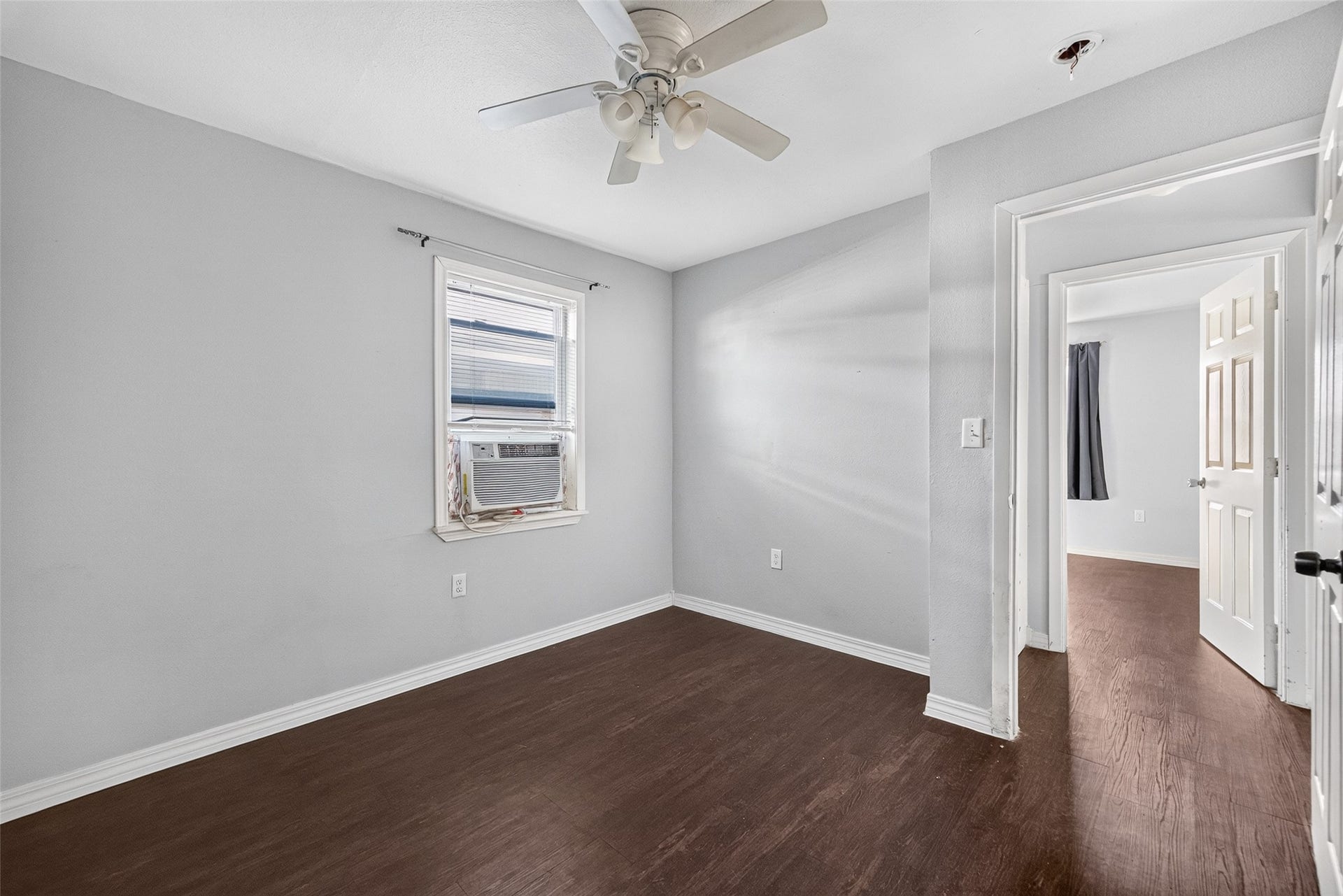3501 Brewster, #10, Houston, TX 77026