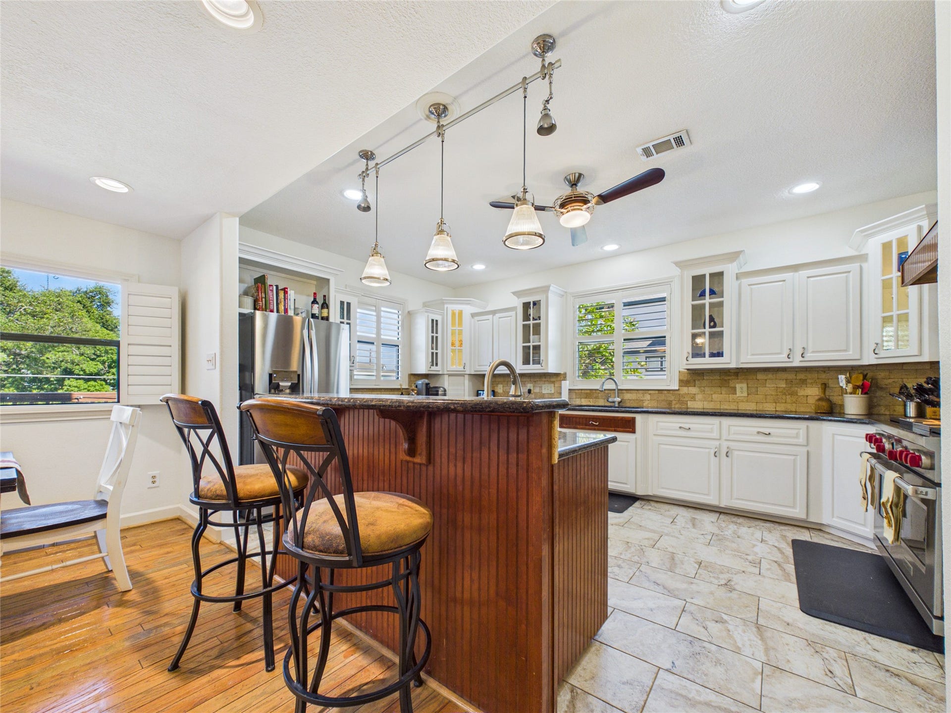907 Juniper Road, Clear Lake Shores, TX 77565 907 Juniper Road, Clear Lake Shores, TX 77565